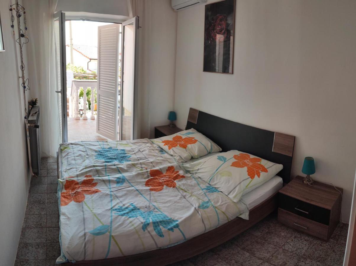 Apartmani Sabira Novi Vinodolski Exterior photo