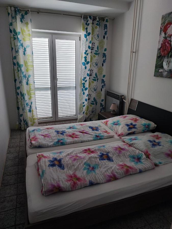 Apartmani Sabira Novi Vinodolski Exterior photo