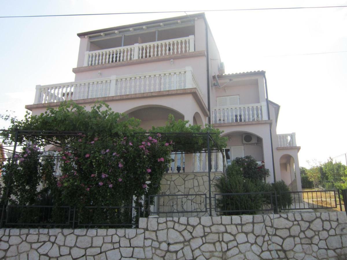 Apartmani Sabira Novi Vinodolski Exterior photo